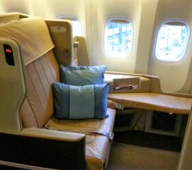 Airline Review: Thai Airways – Business Class (Angled Flat seats) :  Bangkok – Taipei – Seoul (TG 634)