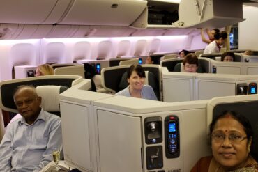 Airline Review: Cathay Pacific – Business Class (Boeing 777-300 with Lie Flat Seats) : Los Angeles – Hong Kong (CX 885)