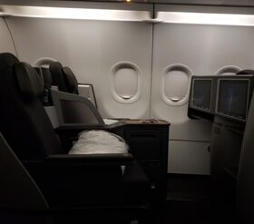 Airline Review: Qatar Airways – Business Class (B773(Boeing 777-300ER) with Qsuites) : Doha – New York (QR 701)