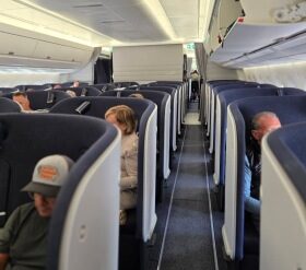 Airline Review: American Airlines – Business Class (Boeing 777-300ER with Lie Flat Seats) : London – Los Angeles (AA 135)